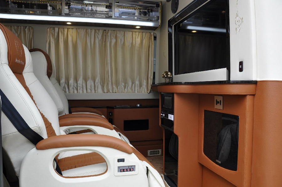 凯发k8体育APP官方网站下载奔馳淩特B型房車